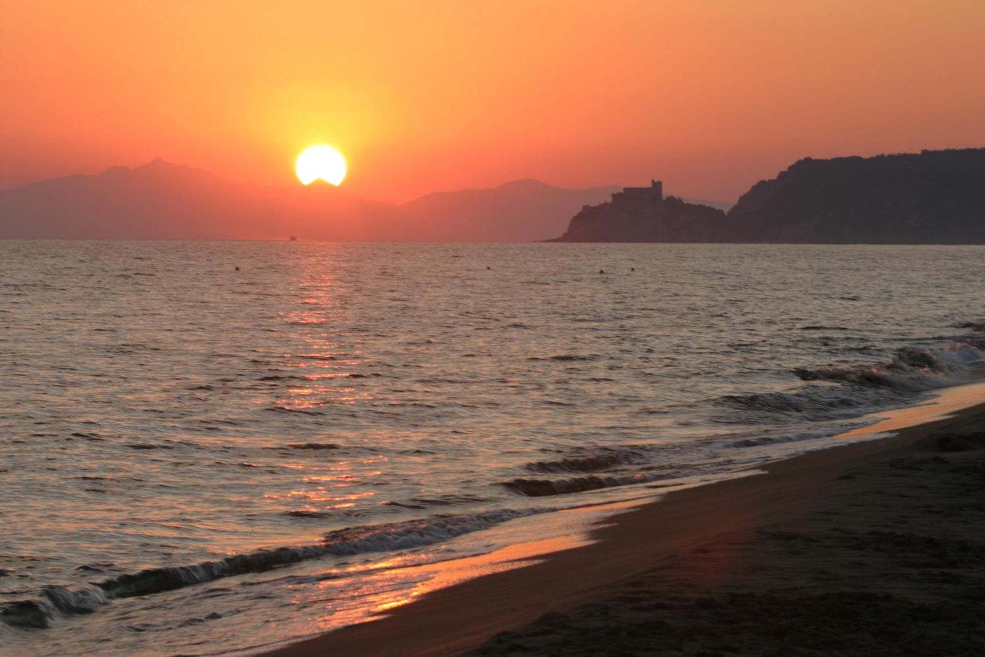 Camping Maremma Sans Souci Hotel Castiglione della Pescaia Bagian luar foto