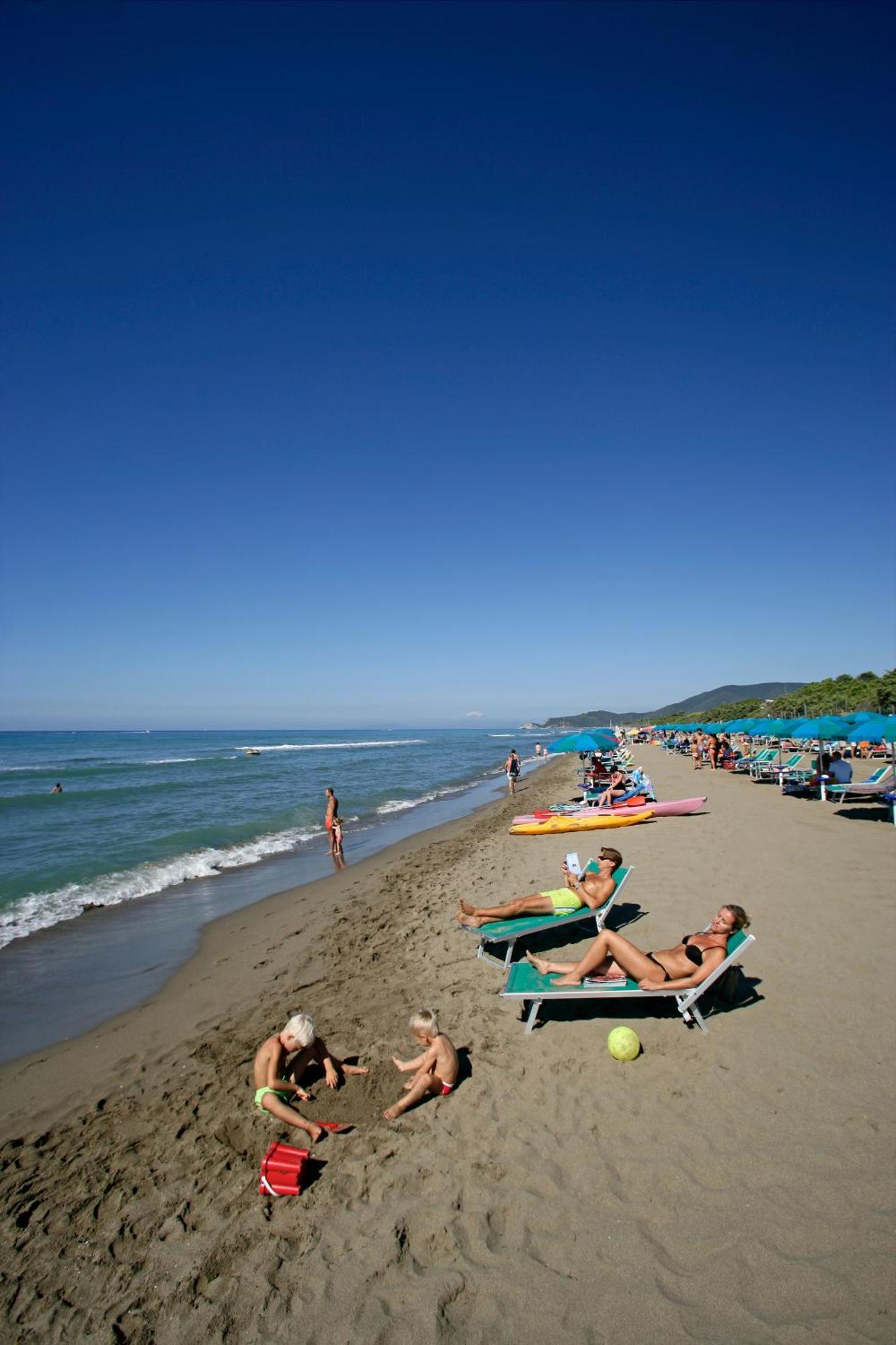 Camping Maremma Sans Souci Castiglione della Pescaia Bagian luar foto